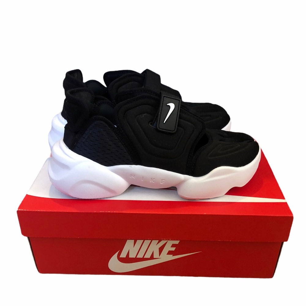 New Nike Aqua Rift Sneaker